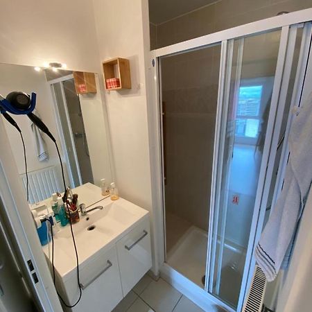 Courcouronnes Super Chambre Avec Bureau מראה חיצוני תמונה