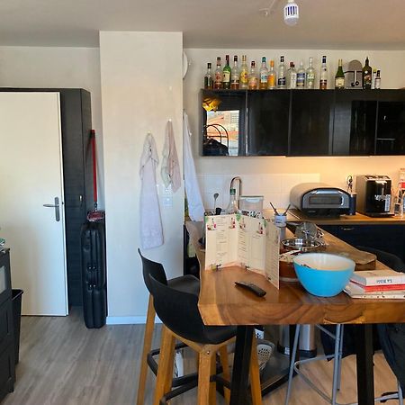 Courcouronnes Super Chambre Avec Bureau מראה חיצוני תמונה